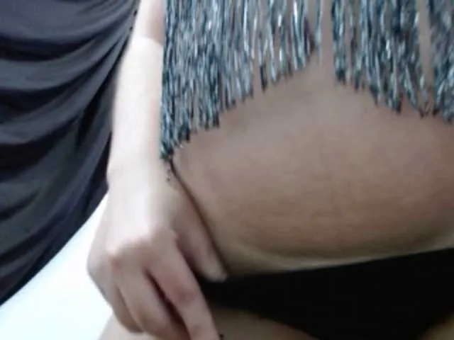 Live sex webcam photo for erika-roa #245804578