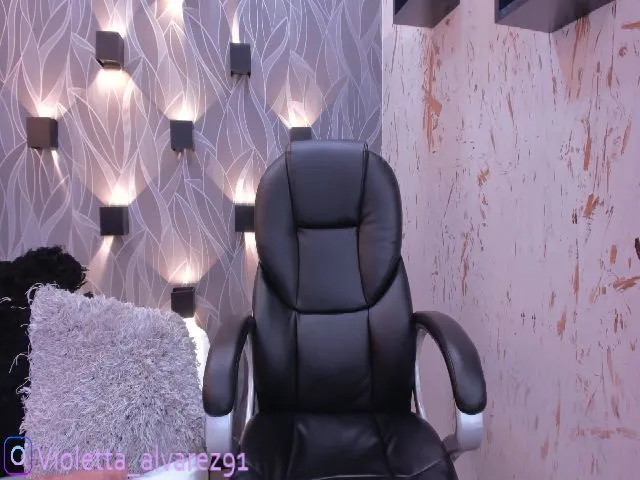 Live sex webcam photo for missvioleta #261467246