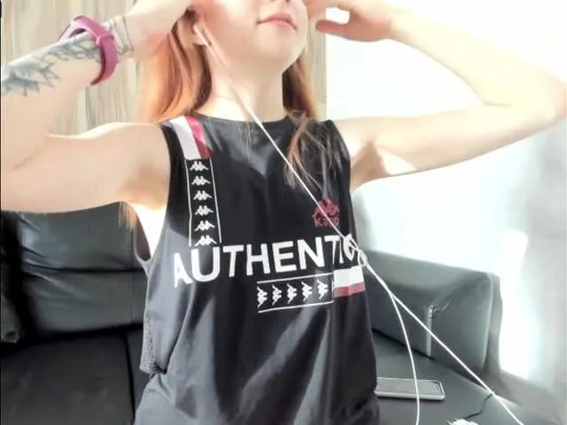 Live sex webcam photo for SandySheeks #265504771