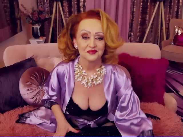 Live sex webcam photo for LadyJosette #240977433