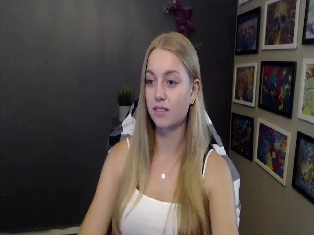 Live sex webcam photo for LUSTerica #265486778