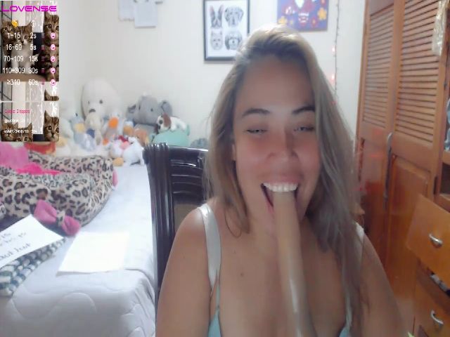 Live sex webcam photo for Meganhill_ #256380027