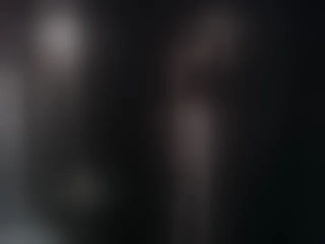 Live sex webcam photo for JuliaJuliette #258529242