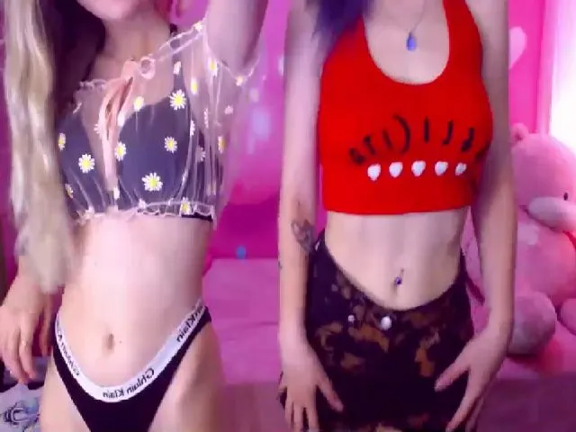 Live sex webcam photo for LinaRum__ #253727646