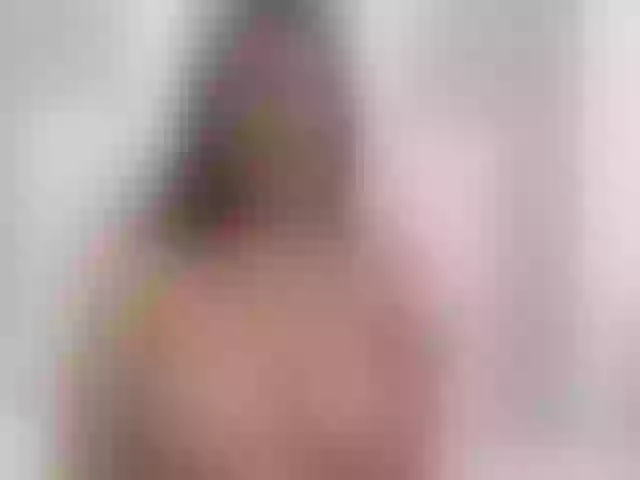 Live sex webcam photo for Sofy-Jones #261526684