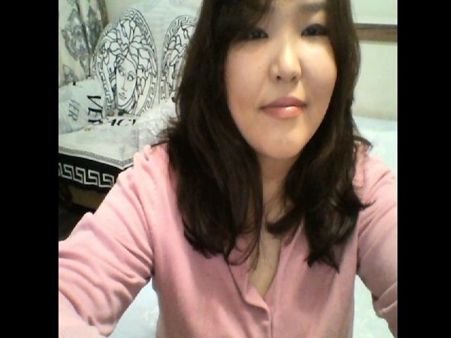 Live sex webcam photo for MissMaIChan #254194103