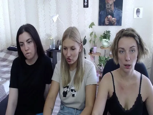 Live sex webcam photo for UrBlack_Kitty #257571761
