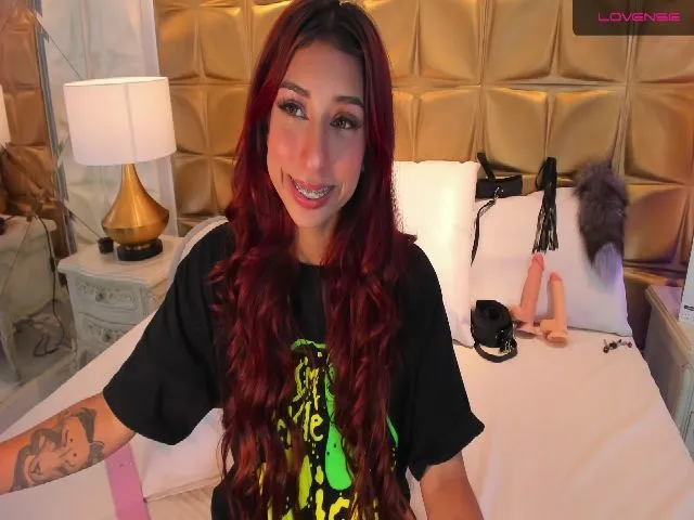 Live sex webcam photo for CandyLaw_ #256327413