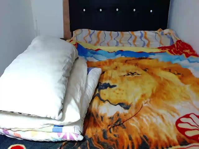 Live sex webcam photo for Irisbrownx #255754793