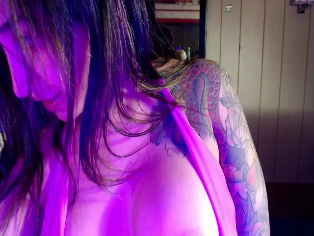 Live sex webcam photo for Smallpurl #254329698