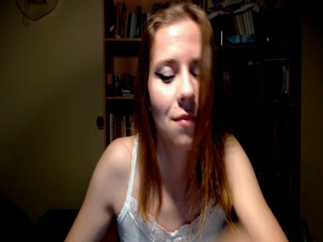 Live sex webcam photo for WinterGoddess #262866403