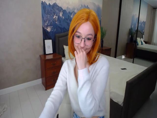 Live sex webcam photo for ComeToRelax #253441228