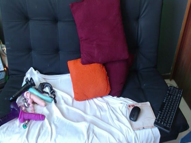 Live sex webcam photo for Latin__curly #258627722