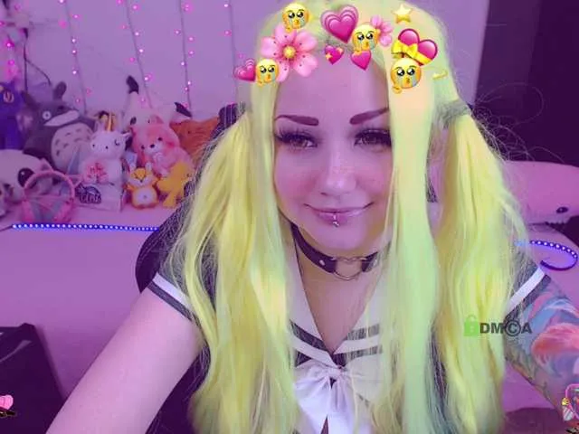 Live sex webcam photo for LittleKitsune #241302607