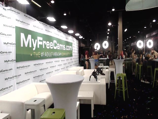 Live sex webcam photo for Itsivyblue #254929395