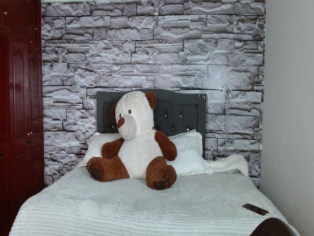 Live sex webcam photo for Angel_Ch #259491878