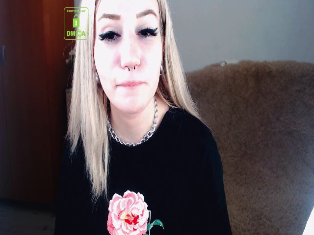 Live sex webcam photo for Alison_Moonli #253236695