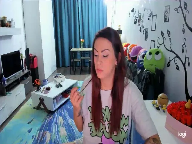 Live sex webcam photo for OneLife_ #252659877