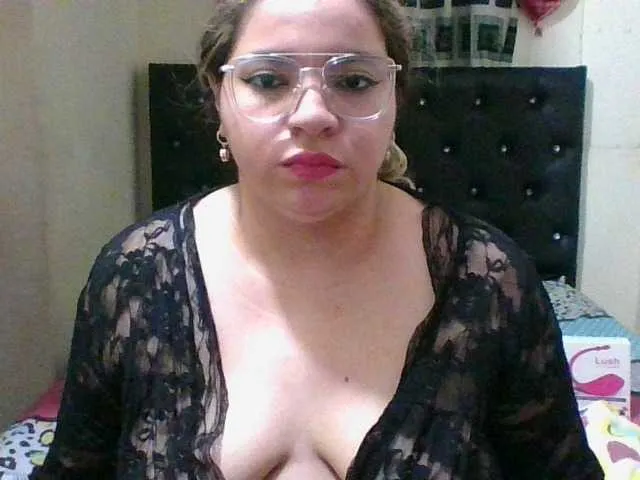 Live sex webcam photo for Victoriamor #241208420