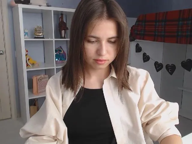 Live sex webcam photo for YourrAngell #256206384