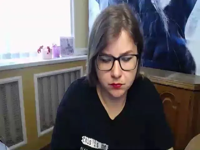 Live sex webcam photo for MonLais #258529246