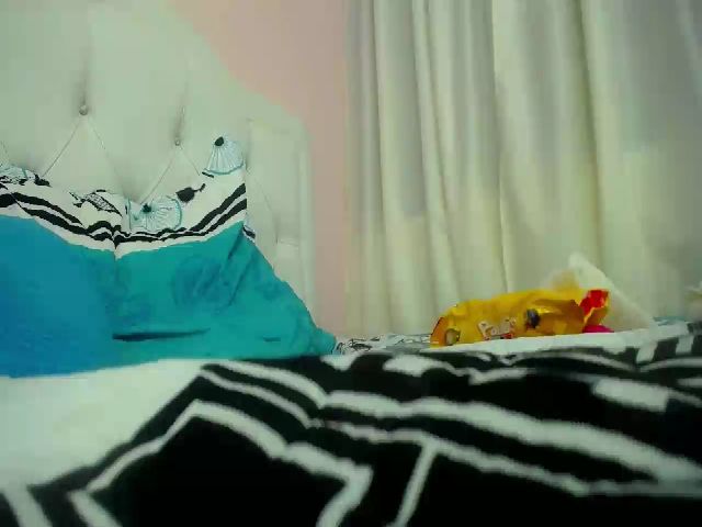 Live sex webcam photo for Petite_camila #287864119