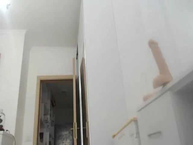 Live sex webcam photo for Ohhhhxo #258578270