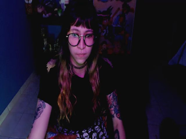 Live sex webcam photo for umaru_michae #252721095