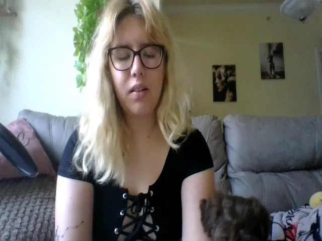 Live sex webcam photo for cozychristine #254137522