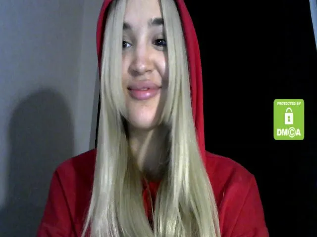 Live sex webcam photo for MyyDream #259484370