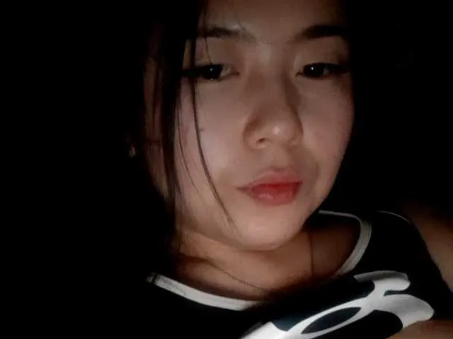 Live sex webcam photo for dasha922 #241111086