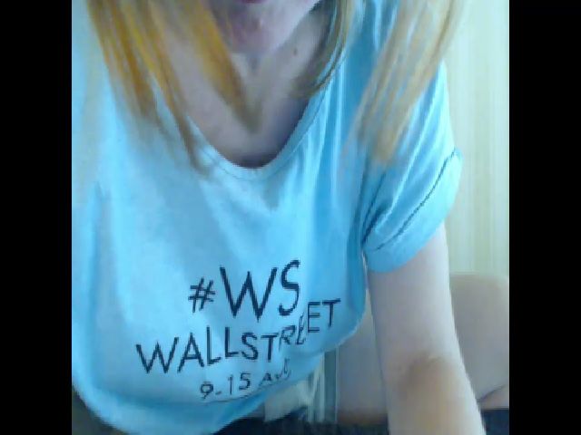 Live sex webcam photo for A_Girlie #259938422