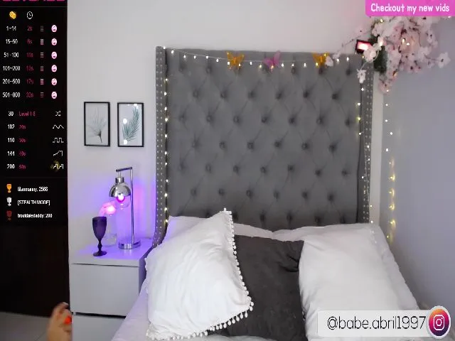 Live sex webcam photo for AprilQueen #252882984