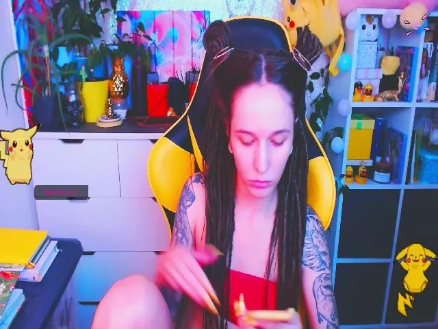 Live sex webcam photo for JinjerMoon #265600253