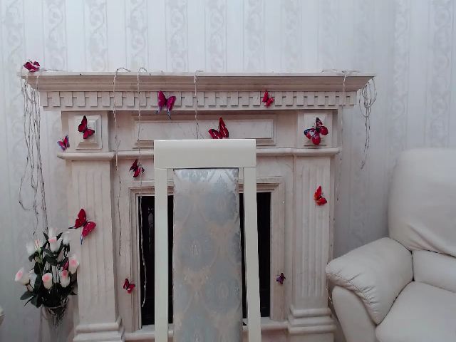 Live sex webcam photo for UnforgetMia #262634378