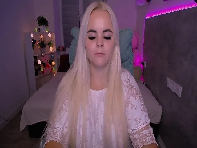 Live sex webcam photo for Jenni__fer #256433974