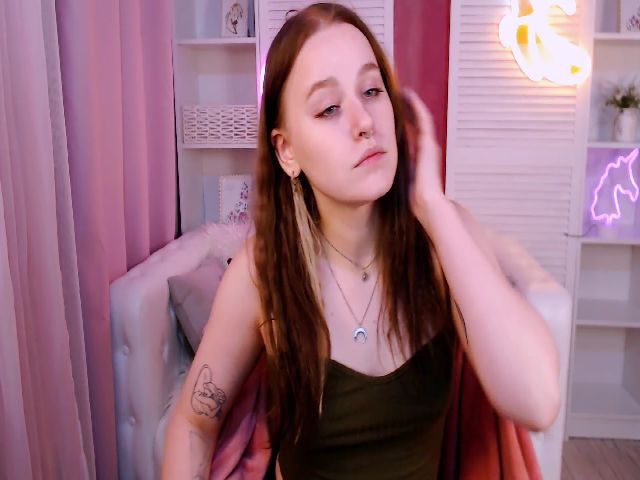 Live sex webcam photo for LynneDawson #253547527