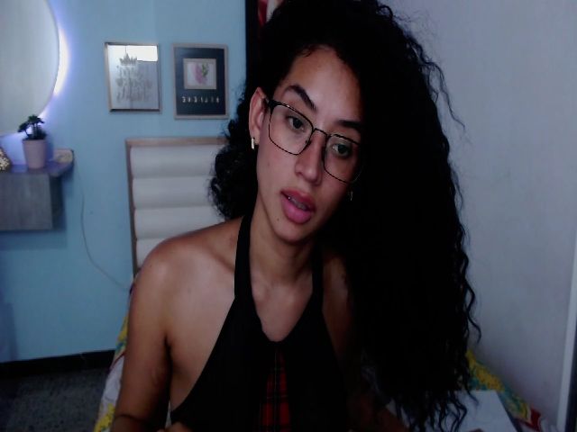 Live sex webcam photo for Jade_lee88 #254441494