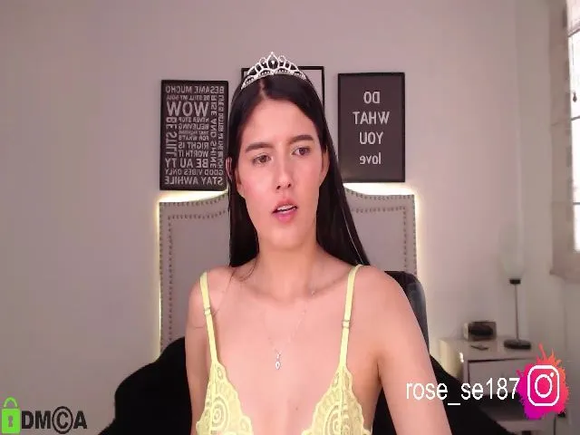 Live sex webcam photo for Rose_se #254900494