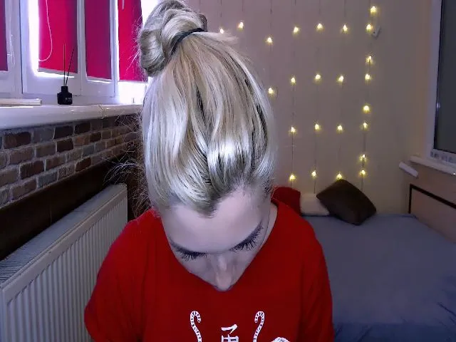 Live sex webcam photo for TrishKlein #260740053