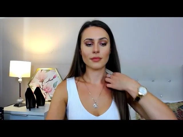 Live sex webcam photo for CharlotteLOV #255418031