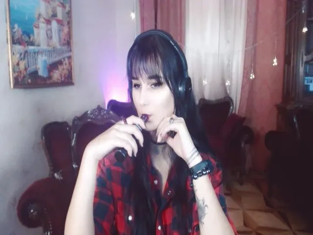 Live sex webcam photo for GraceLuv #258087228
