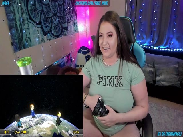 Live sex webcam photo for Nikki_Haze #253333102