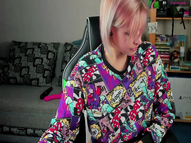 Live sex webcam photo for Sky_Drag0n #257385803