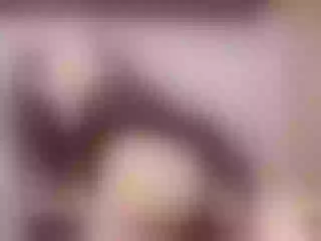 Live sex webcam photo for deborah-666 #243281858