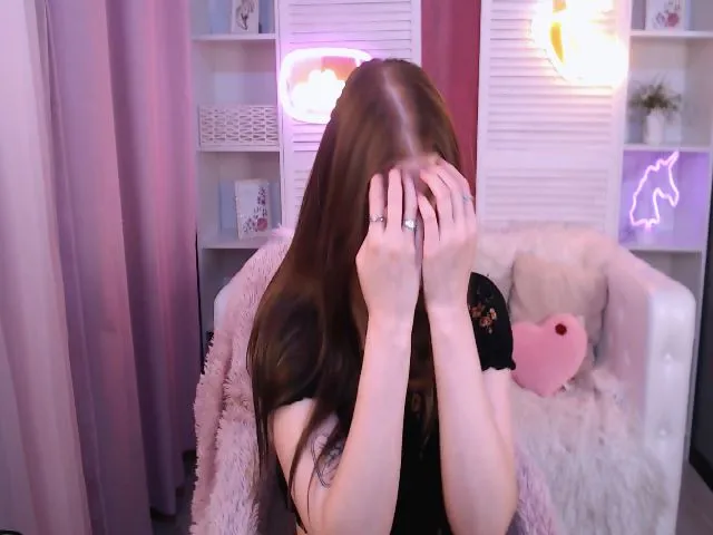 Live sex webcam photo for LynneDawson #256419603