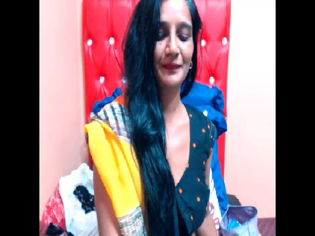 Live sex webcam photo for INDIANCANDY69 #257742813