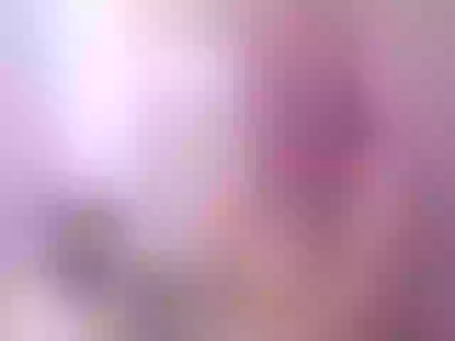 Live sex webcam photo for Sophie_pink18 #255384539