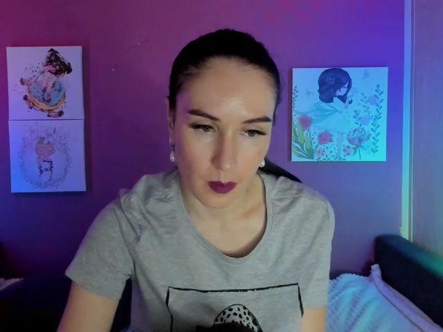 Live sex webcam photo for Lilly_Shine #265407111