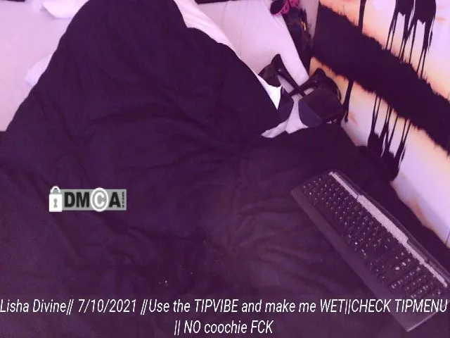 Live sex webcam photo for LishaDivine #252609540